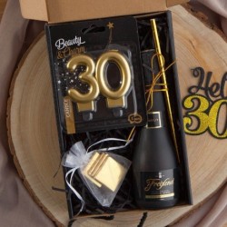 PREZENT na 30 urodziny czarny BOX z IMIENIEM wino+świeczka LUX
